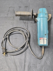 Makita N9514B - 4" Disc Grinder w/ Handle & Safety Guard