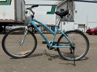 (1) 26&rdquo; Shimano Glendale Blue Bike