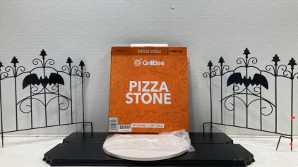 Pizza Stone - Black Shelves - Decor