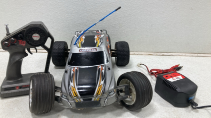 Vintage Traxxas Rustler RC Truck - Competition RC Racing