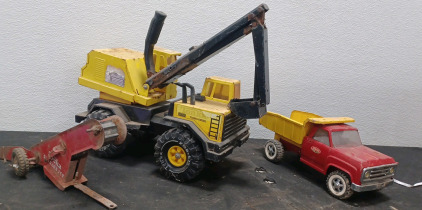 Trucks & Tractor.
