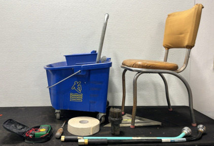 (1) Mop Bucket (1) Chair (2) Hose Attatchments (1) Voltage Meter (1) Vacuum Nozzle (1) 12&rdquo; Polysquare (1) Flathead