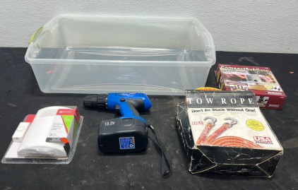 (1) Cordless Drill (1) Doorbell Set (1) Tow Rope (1) Compact Sub Base (1) Plastic Container