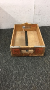 Vintage 7-Up Wood Soda Crate