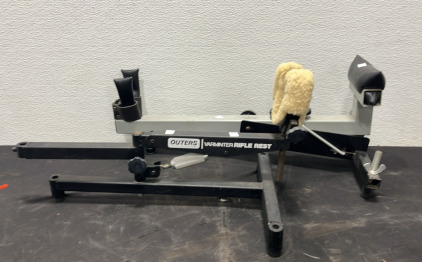 (2) Rifle Rests (Outers Varminter) (Bench Master)