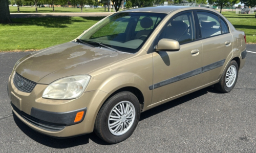 2006 KIA RIO - RUNS WELL