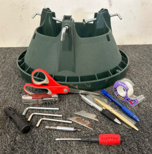 Christmas Tree Holiday Watering Stand Up to 7&rsquo; Heavy Plastic Green Round, Various Work Tools, Office Suplies