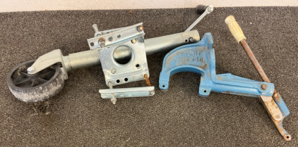 Swivel Trailer Jack, Pacific Super Deluxe reloading press
