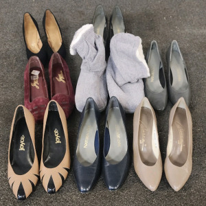 Woman's Shoe Lot!