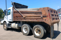 ACHD 2009 VOLVO VHD DUMP TRUCK - DIESEL! LOCAL FLEET! - 6
