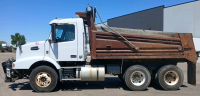 ACHD 2009 VOLVO VHD DUMP TRUCK - DIESEL! LOCAL FLEET! - 7