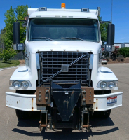 ACHD 2009 VOLVO VHD DUMP TRUCK - - 2