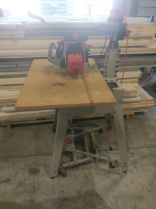 Rigid Radial Arm Saw on Rolling Table