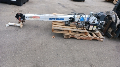 (1) Auto Crane w/ Ramsey Winch - Hydraulic Pickup Crane Attachment