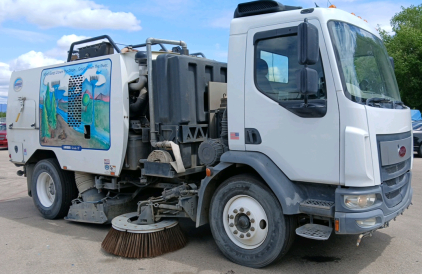 ACHD 2015 PETERBILT 220 SCHWARZE A7 SWEEPER - 55K MILES! LOCAL FLEET!