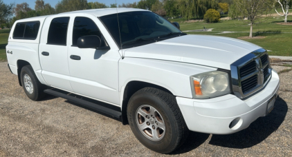 NAMPA POLICE SVU- 2006 DODGE DAKOTA - 4X4 - LEER CAMPER SHELL!