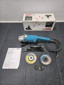 Makita 5" Angle Grinder w/ Handle - Model: 9005B