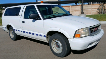 2002 GMC SONOMA - 76K MILES!
