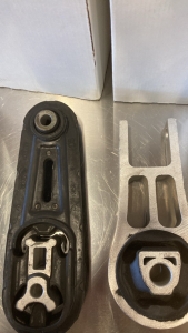 Torque Strut Mounts