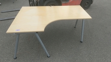 MDF Desk Adjustable Legs Blonde "Stain" 63x47x29