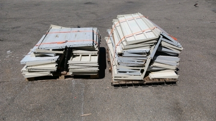 (2) Pallets &ndash; Metal Industrial Racking Shelves