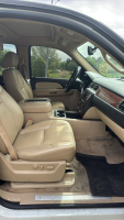 2007 CHEVROLET TAHOE - 4X4 - BOSE SPEAKERS! - 16
