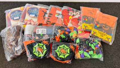 Halloween Essentials: Snow White Costumes, Halloween Party Supplies and More