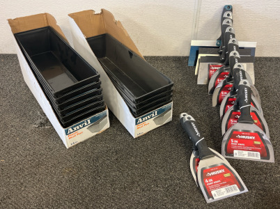 Anvil 14&rdquo; Plastic Mudpans & (10) Putty Knives