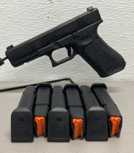 Glock Model 17 Gen 5 9mm Caliber, Semi Automatic Pistol In Original Hardcase W/ 5 Extra Magazines And Kydex Holster