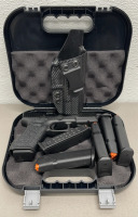 Glock Model 17 Gen 5 9mm Caliber, Semi Automatic Pistol In Original Hardcase W/ 5 Extra Magazines And Kydex Holster - 8