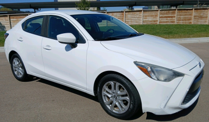 2018 TOYOTA YARIS IA - BACKUP CAMERA!