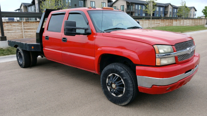 2003 CHEVROLET SILVERADO 3500 - FLAT BED!