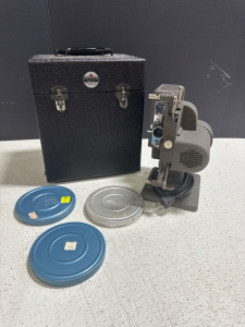 (1) Kodak Kodascope- Eight 33 Vintage Movie Projector