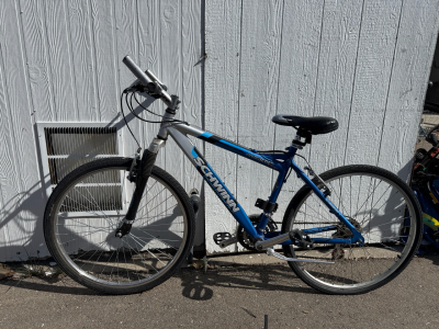 (1) 26&rdquo; Schwinn Aluminum Comp Blue And Silver Bike