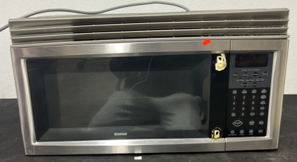 (1) Kenmore Microwave