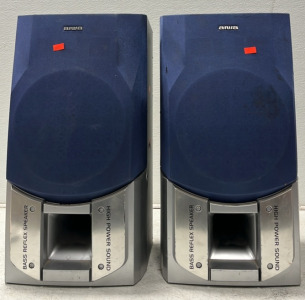 (2) Aiwa Bass Reflex Speakers