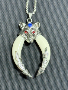 (1) Coyote Necklace 2 White ResinTeeth Amult Silver Chain Necklace