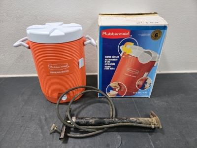 *New* Rubbermaid 5-Gallon Insulated Water Jug Dispenser & Vintage Bike Tire Pump