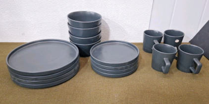 (1) Stone & Lance 16-Piece Stoneware Dinner Set, Matte Gray,