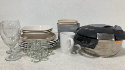 Bravetti Pressure Cooker - Assorted Bowls - Plates - Cups