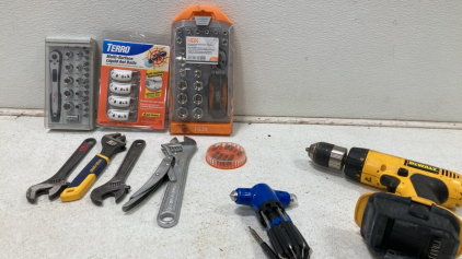 Dewalt Drill - HDX 25 Piece Ratchet & Socket Set - 1/4&rdquo; Drive Bit Adapter & More!