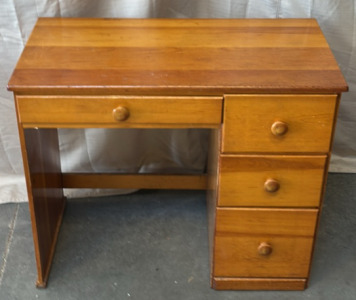 Modern Oak Desk w/ Drawers