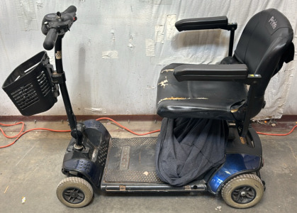 Electric Scooter w/ Seat