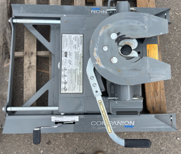 B&W Companion 5th Wheel Hitch