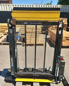 BraunAbility Electric Wheelchair Lift..