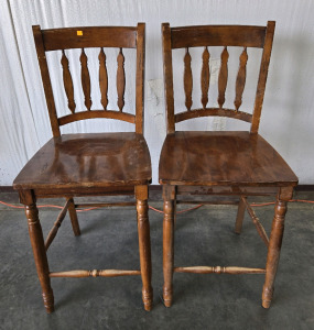 (2) Wood Dinning Chairs