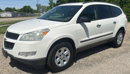 LOCAL FLEET - 2011 CHEVROLET TRAVERSE - AWD!