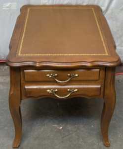 Small Wooden Endtable w/ Drawers