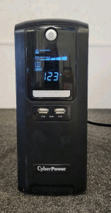 CyberPower CST135XLU-R 1350VA/810W AVR LCD USB 2.0 UPS.