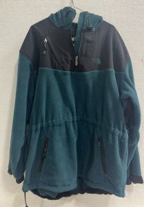 (1) TheNorthFace XL Jacket